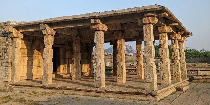 The best time to visit this temple is in the months of March or April during the festivities