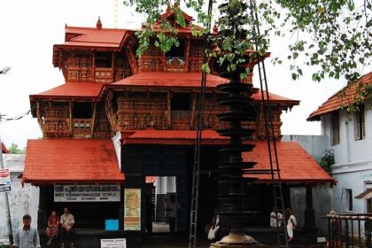 Dedicated to Lord Vishnu, this temple is one of the 108 Divya Deshams in the country.