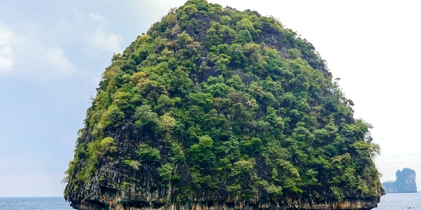 Choose to visit the island during the dry season or when during the peak tourist season.