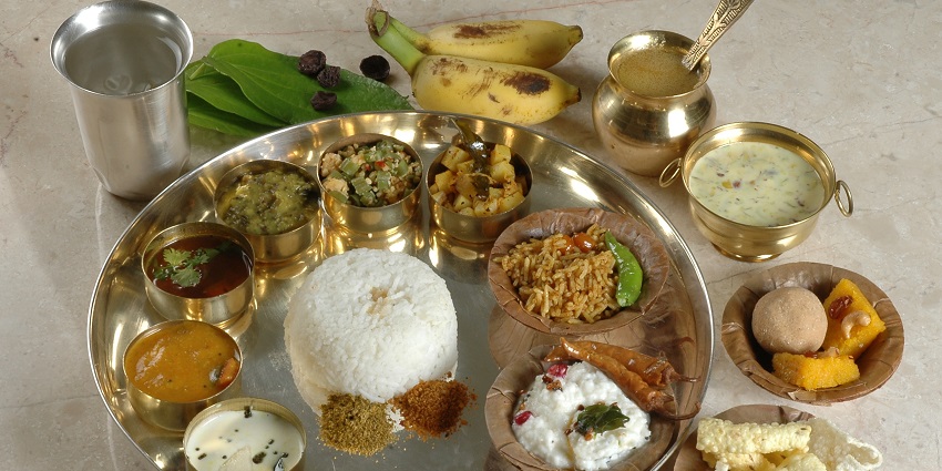 Immerse yourself into the delicious delicacies served at the restaurants and eateries nearby