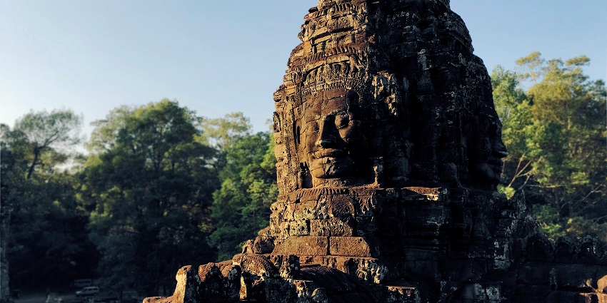 Seek blessings from the serene Angkor Thom which is one of the popular Cambodia Temples.