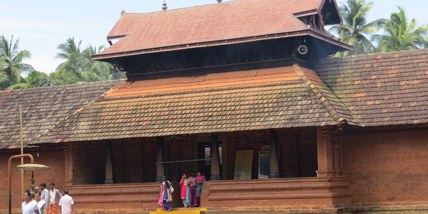 Pay tribute to Annapoorneshwari Temple on your next trip to Kerala’s natural wonders.