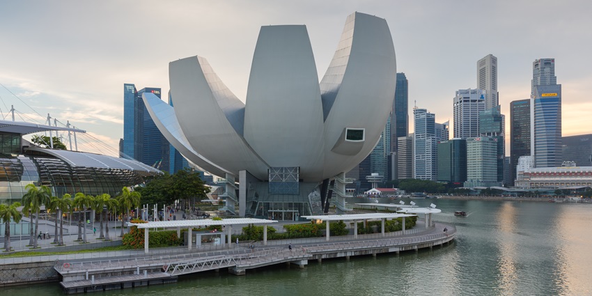 This museum is apt for couples who love literature, art and similar genres of interests.