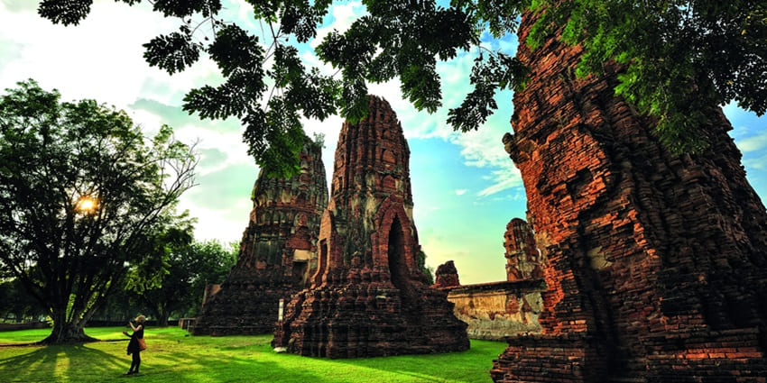 Visit popular Ayutthaya Historical Park, one of the best things to do in Thailand in April