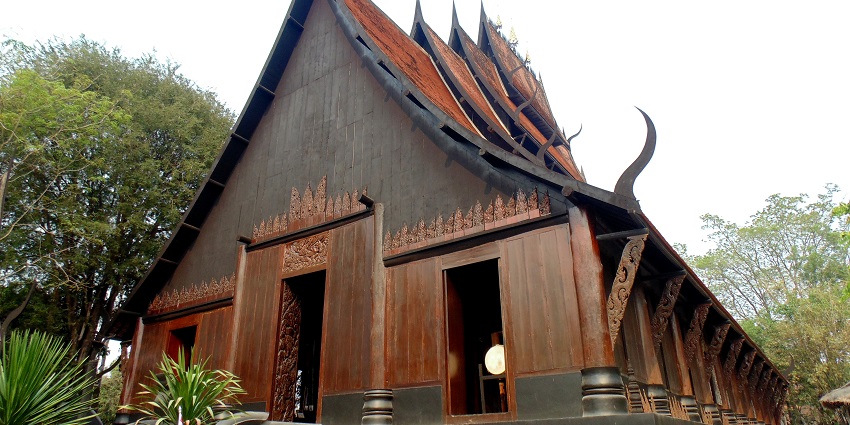 Baan Dam Museum showcases around 40 structures scattered around lush greenery of gardens.