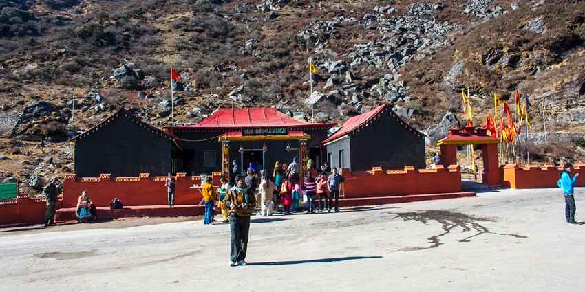Baba mandir is an easy trek, perfect for a quick experience of trekking in Gangtok