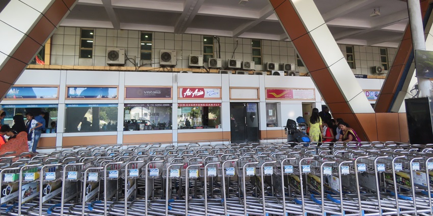 This airport is a major connecting link to reach Darjeeling zoo for any visitor.
