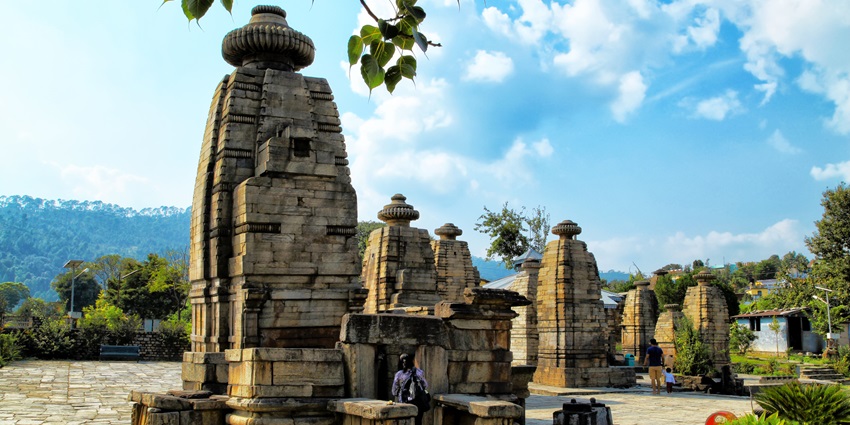 Baijnath temple is one of the ideal places to visit near Palampur for pilgrims