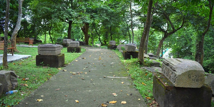Bamuni Hills, near Tezpur, holds old figures and carvings from the 9th and 10th centuries.