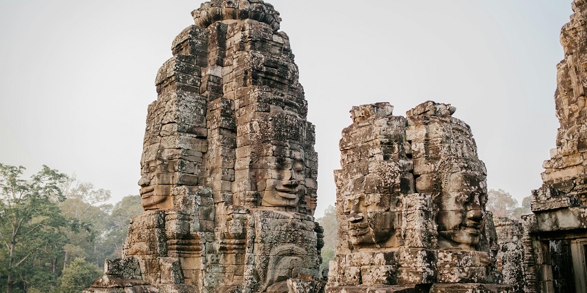 Explore the stunning architecture of Bayon Temple which is located in Siem Reap.