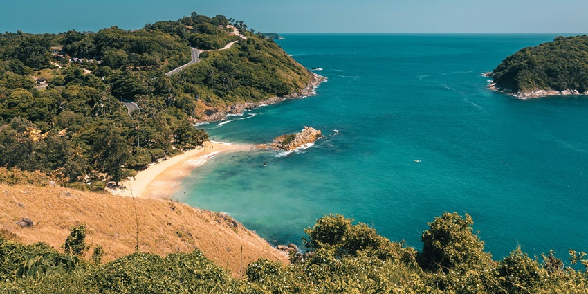 A scenic view of the beautiful Yanui Beach with turquoise waters and clear skies