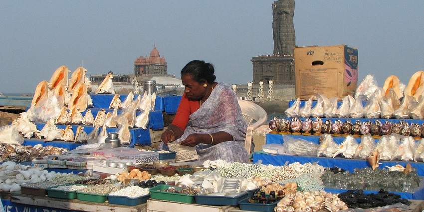 Beach side stalls offer a unique experience of shopping in Daman that too at lower prices.