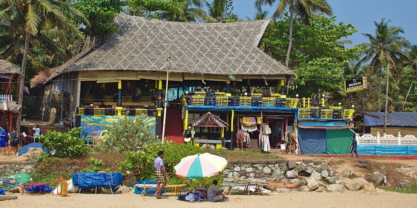 A beachside eatery in Kochi serving local cuisine