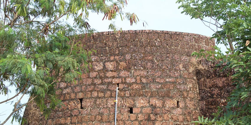 This fort is tourist favourite attraction among all the places to visit in Kerala