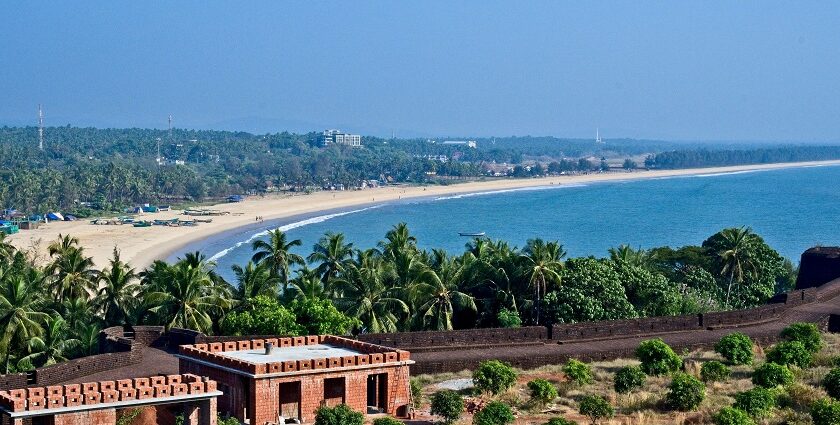 Bekal Fort is a historic fort in North Kerala, India, attracting several visitors daily.