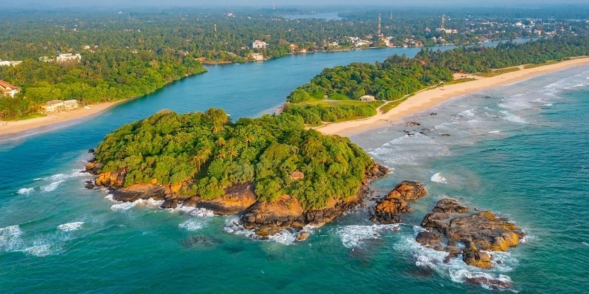 Bentota Beach is one of the best spots for a Valentines day party in Sri Lanka