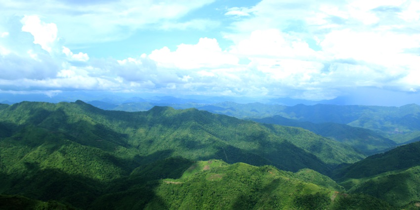 Visit the Murlen National Park, as in October and April when the weather is pleasant.