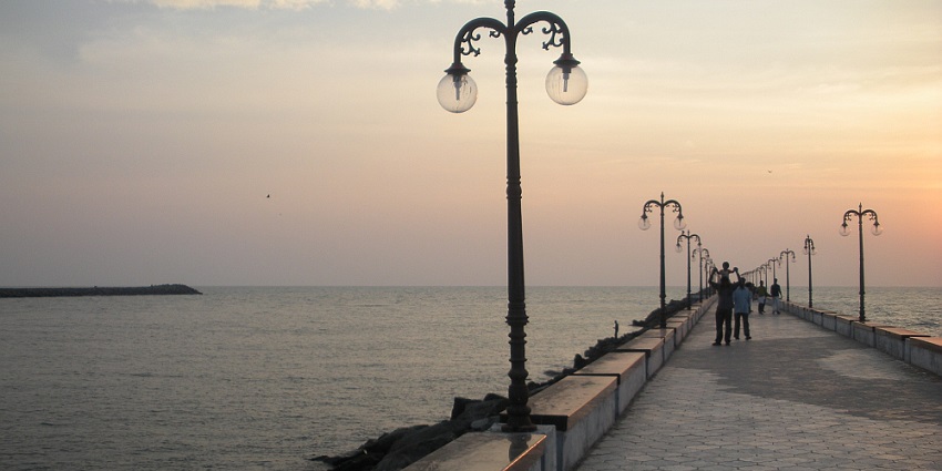 Beypore Beach is one of the best beaches to visit around Valayand Temple for all.