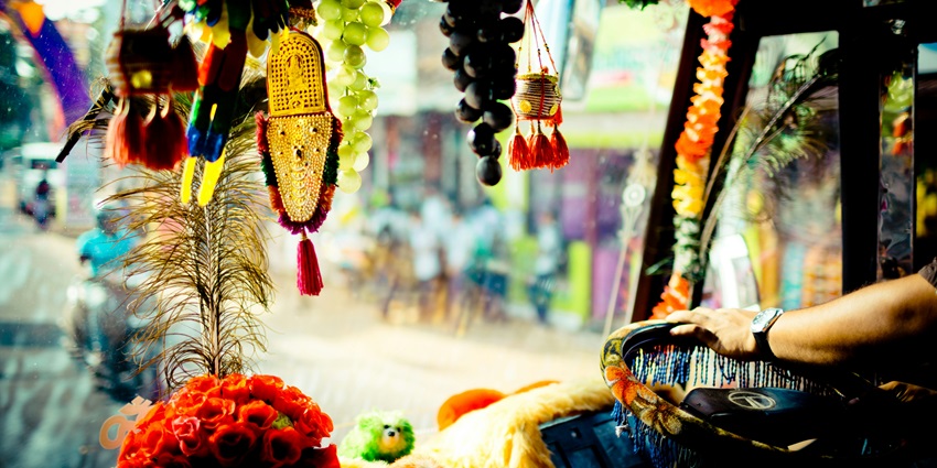 After visiting Kodungallur Temple, you can shop for souvenirs at Bhagawati Market.