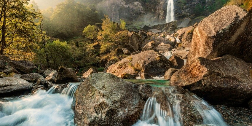Visit the cascading Bhim Nala Waterfall and enjoy the mesmerising scenic beauty of nature.