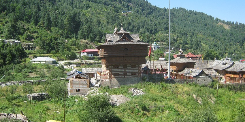 An astonishing view of the Bhima Kali Ji, elegantly nestled amidst the lap of nature.