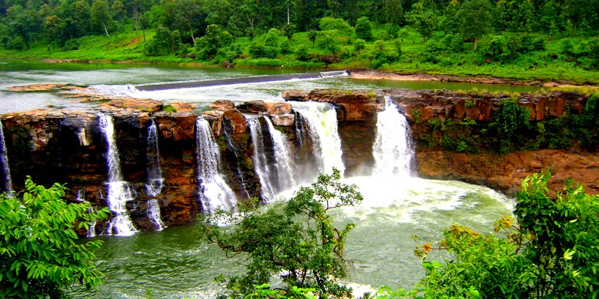 Bhimavaram Falls is one of the best waterfalls in Tirupati for a rejuvenating experience.