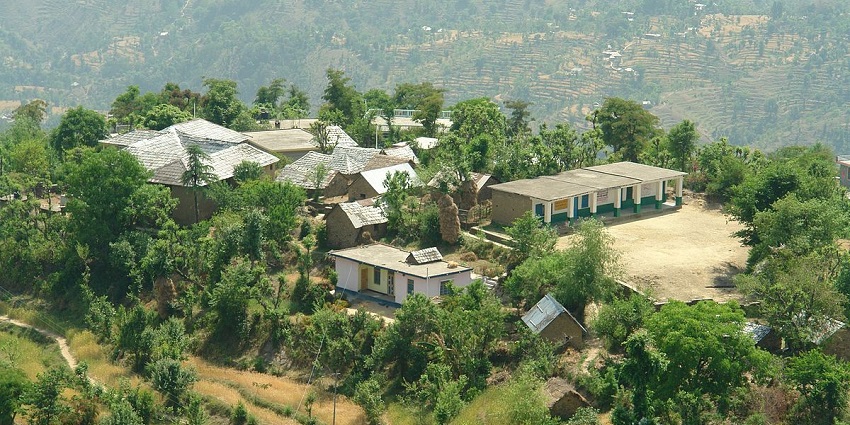 Boh valley near Khirganga National park is the ideal blend of history, culture and natural beauty