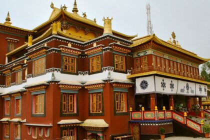 Bokar monastery is one of the most serene and cultural monasteries in West Bengal.