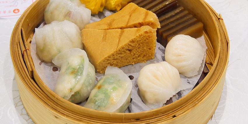 Savour the best of traditional cuisine at the Eden, a Botanic Kitchen & Bubbly.