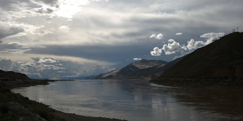 Brahmaputra Riverfront is one of the best places to visit near Guwahati within 50 kms.