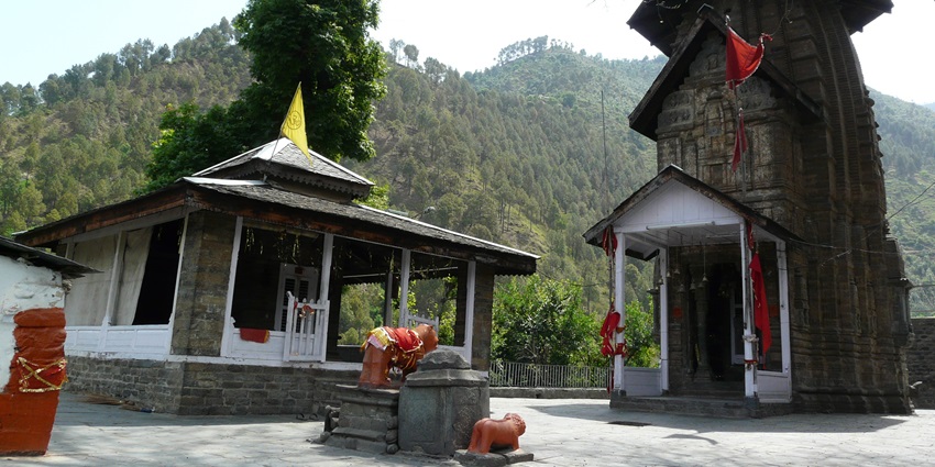 Brajeshwari temple is a must-visit on your list of places to visit near Jwala Devi temple
