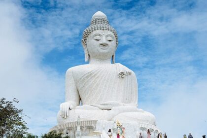 A beautiful snap of the enchanting statue of Buddha in Phuket