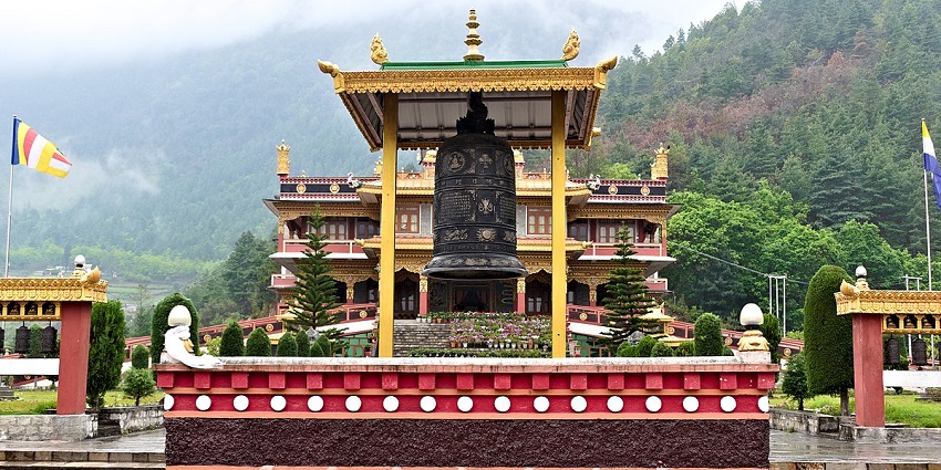 Image of buddhist temple in Arunachal Pradesh - places to visit near the Ita fort.