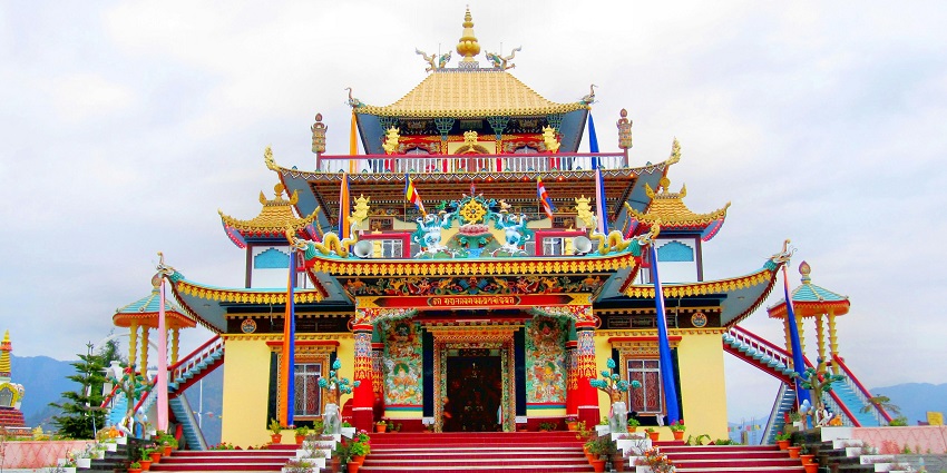 Explore the Chhillipam monastery in Arunachal Pradesh that is near the Bomdila Monastery