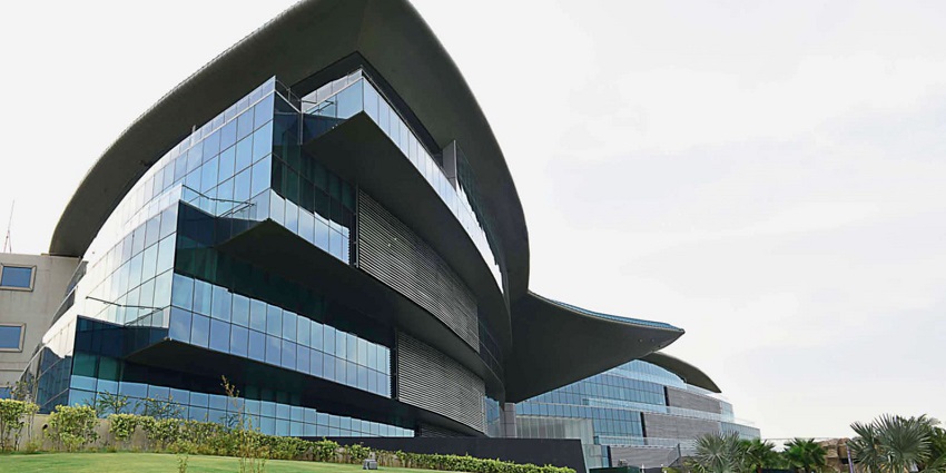 One of the best places to visit near Delhi within 100 kms, Manesar has various buildings and golf centres.