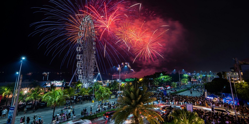Snapshot of the fireworks at the Burj Al Arab—New Year Celebration in Dubai, UAE