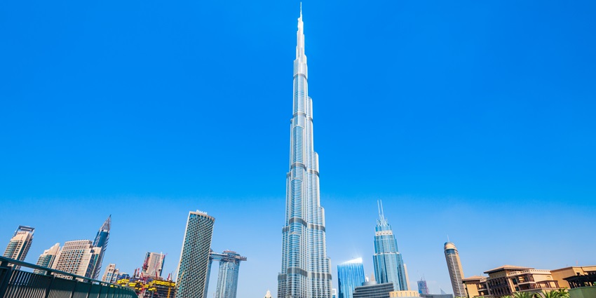 Image of the iconic Burj Khalifa one of the most thrilling place for Bungee Jumping in Dubai