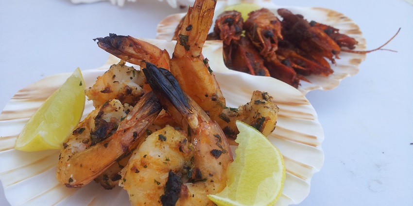 Butter Garlic Prawns is a versatile seafood with a burst of tangy and spicy flavour.