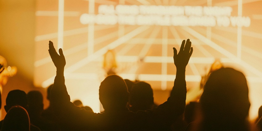 Trendy Clarke Quay Singapore nightlife venue blending art, music, and nightlife in an urban setting.