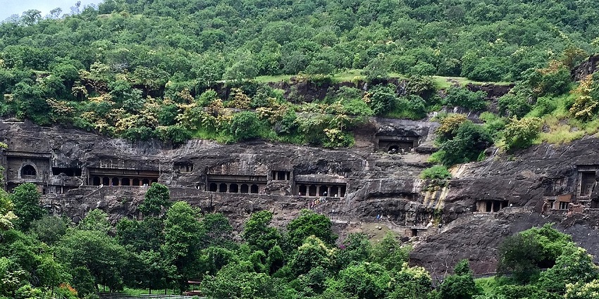 Travellers can immerse into the timeless tales of these caves with a proper tour guide