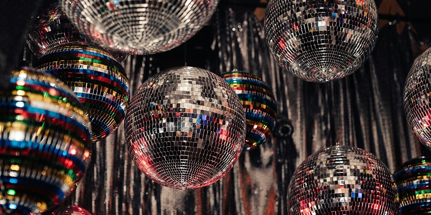 An inside view of Ceysands Disco, one of the best places to explore in this region.