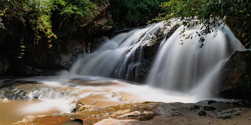 Chadwick Falls is an excellent place to spend a quiet day around the lush surroundings.