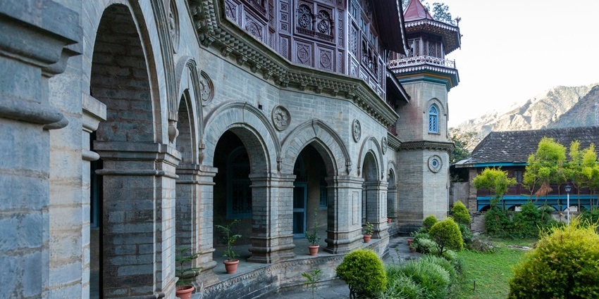 Chail Palace is one of the most famous places to visit near Solan among tourists.