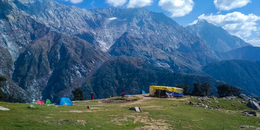 Enjoy the lush green views of Chalal, on your trip to Kullu district, Himachal Pradesh.