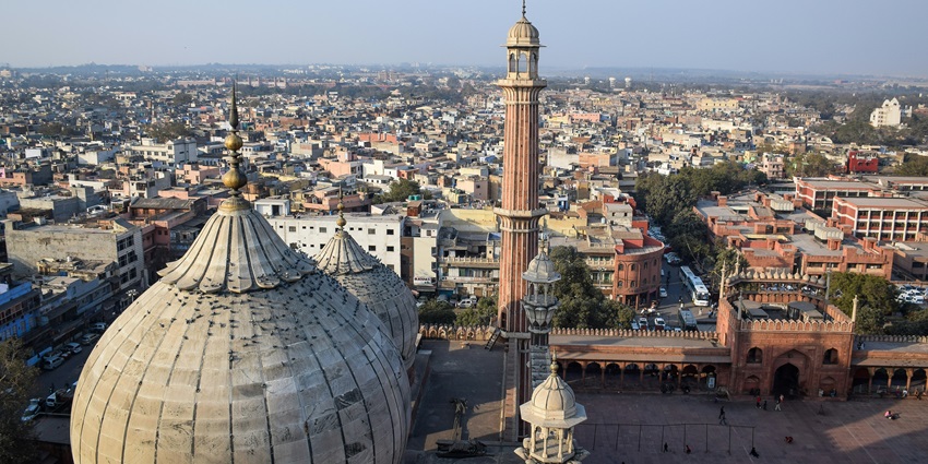 Chandni Chowk is one of the most vibrant markets for all shopping and food lovers.