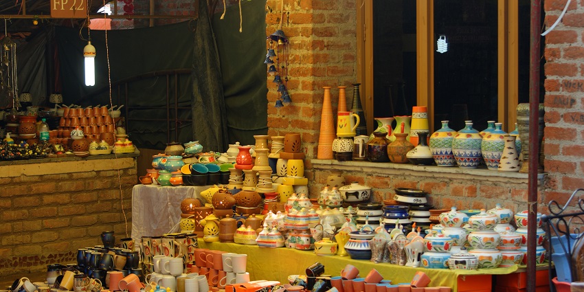 Image of ceramic products at the display on the market of Delhi—Place in North Delhi