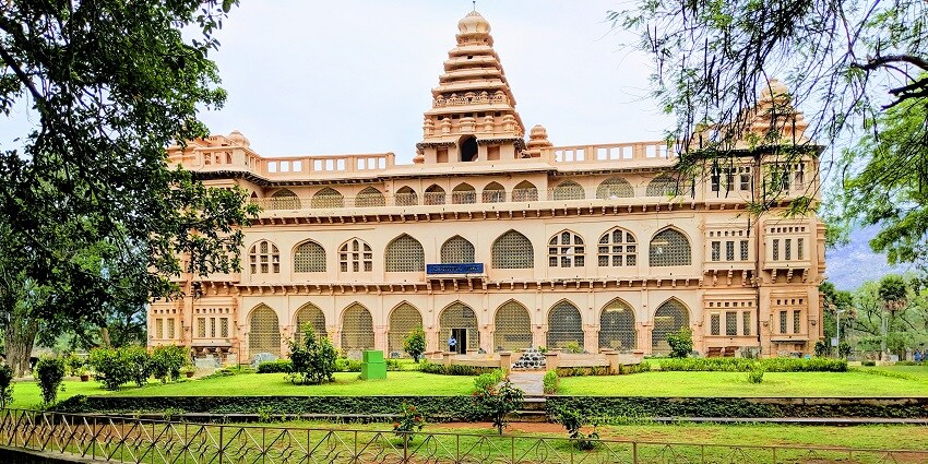 Explore the stunning architecture of the iconic Chandragiri Fort located in Tirupati.
