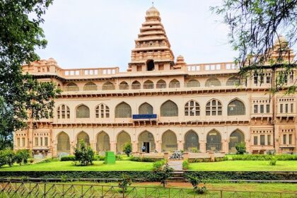 Scenic view of Chandragiri Fort, showcasing its historic architecture and lush surroundings.