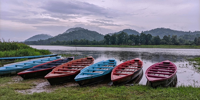 Chandubi Lake is one of the best attractions to explore near Chandubi Waterfalls.