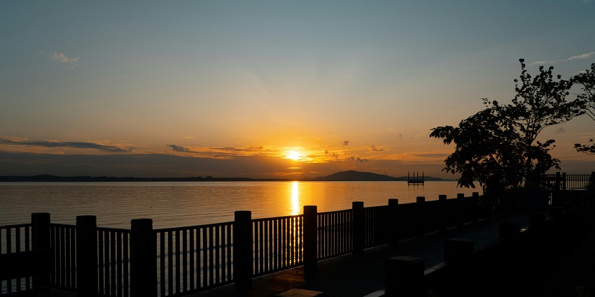 Changi Beach Park Connector is one of the best Singapore trekking places for all.
